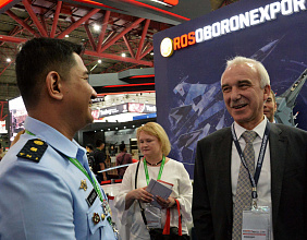Rosoboronexport presenta la producción para todas las ramas de las fuerzas armadas en la exposición Indo Defence-2018