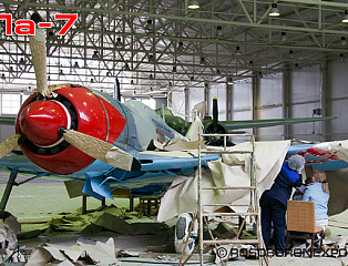 Восстановленные бомбардировщики в Музее ВВС