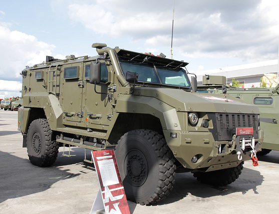 ROSOBORONEXPORT lanzó en el mercado exterior el vehículo blindado de la familia "Taifún-K" como resultado de la sustitución de importaciones