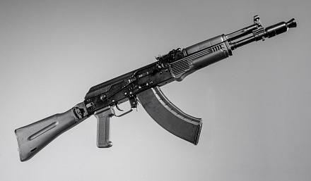 AK104
